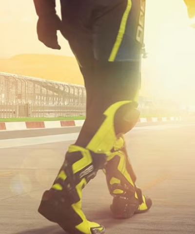 motorcycling-kawasaki_motorcycles-ninja-adventure_game-helmet